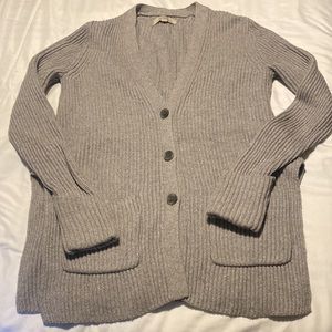 Chunky v-neck cardigan sweater